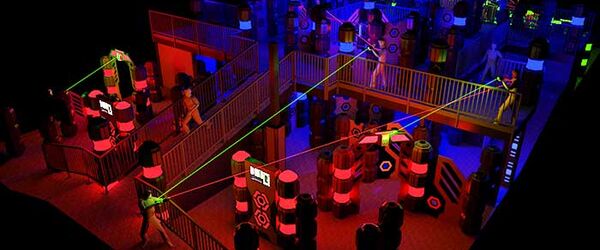 12 sitios donde jugar a paintball laser o laser tag en Barcelona