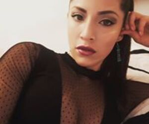 Mariella Cruzz