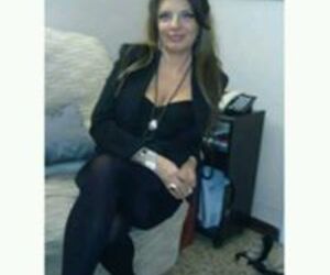 Yolanda Navarr