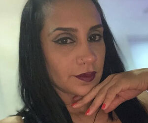 Yanira