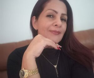 María