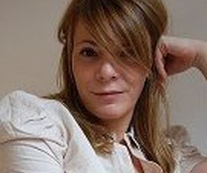 Adela Navarro 