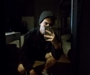 Uri