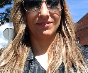 Nuria