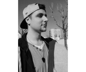 dncyelosnaker