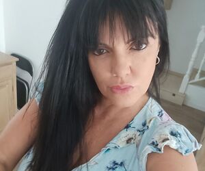Nuria