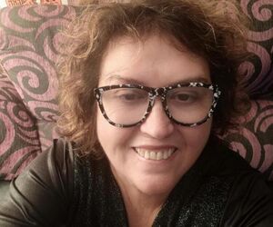 Ángela