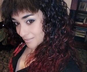 Damaris L