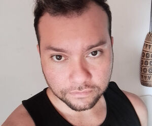 Carlos