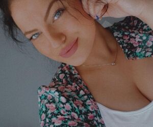 Ona