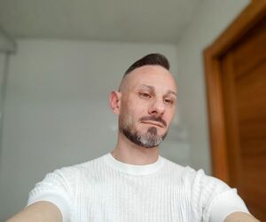 Iván