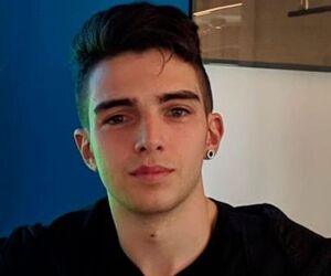 alex