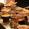 Comida en restaurante nepalí­ para conocer gente