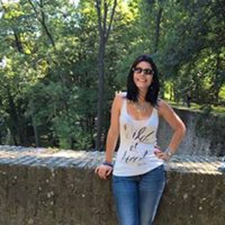 Foto de perfil de Hélí¨ne Adriana