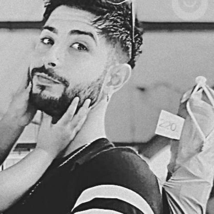Foto de perfil de Adrian