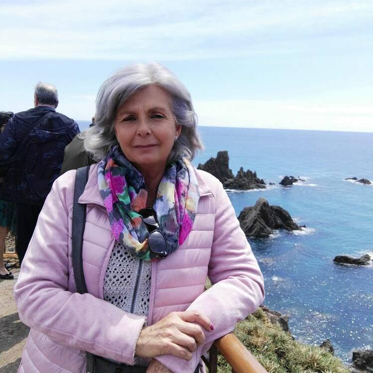 Foto de perfil de Antonia Hernandez
