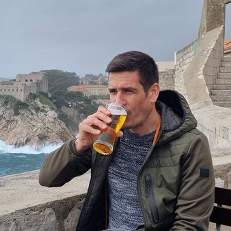 Foto de perfil de Ivan