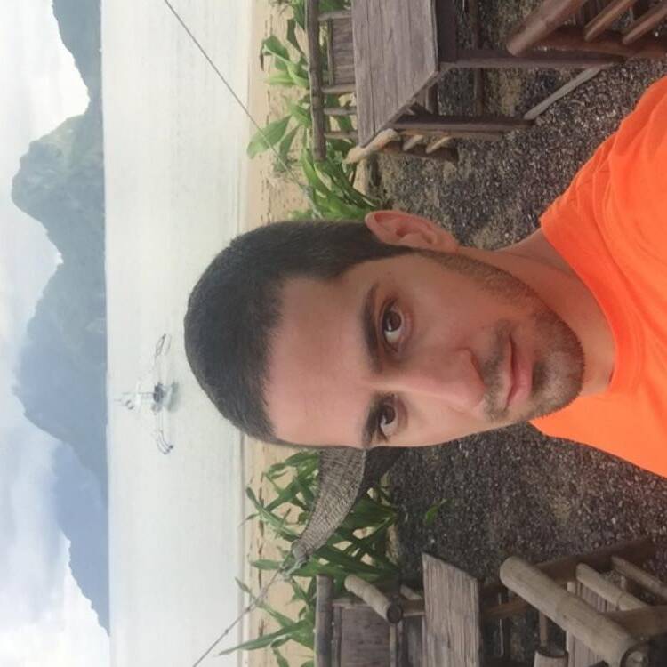 Foto de perfil de Milad