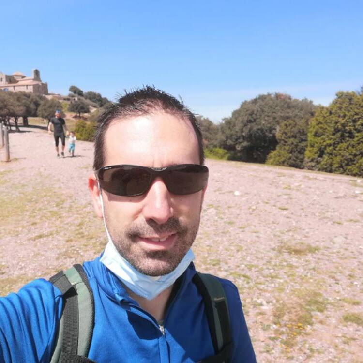 Foto de perfil de Adrian