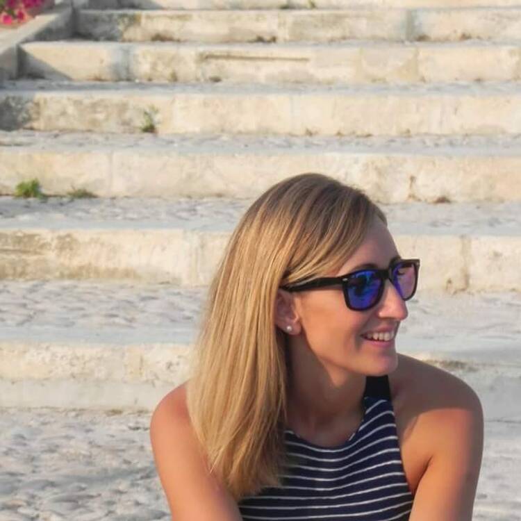 Foto de perfil de LAURA
