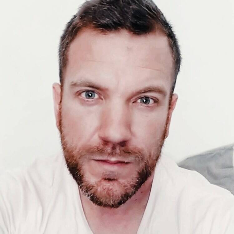 Foto de perfil de Victor R