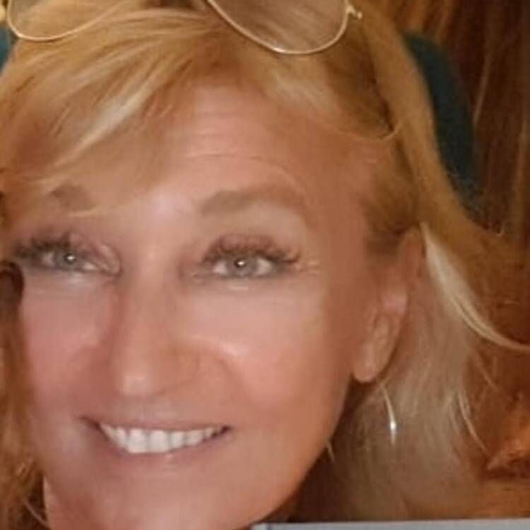 Foto de perfil de MICHAELA