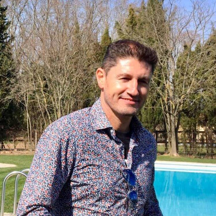 Foto de perfil de VICTOR
