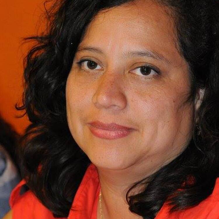 Foto de perfil de Monica  C.P.