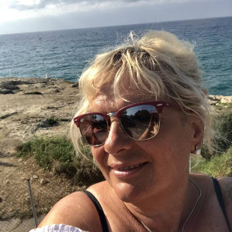 Foto de perfil de Monica