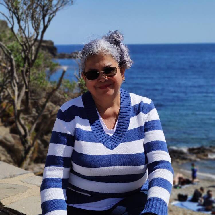 Foto de perfil de Maria Elena