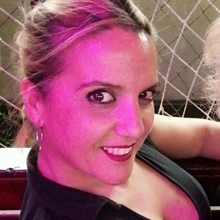 Foto de perfil de CHARY
