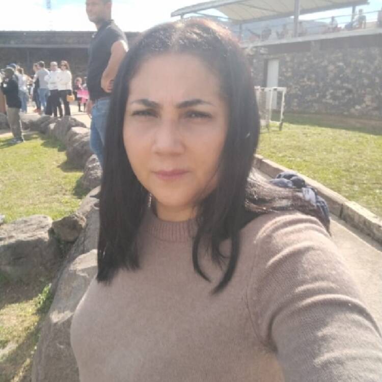 Foto de perfil de Maria Elena Ruiz Ortiz