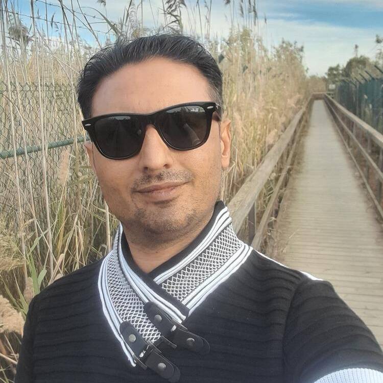 Foto de perfil de SHAHBAZ