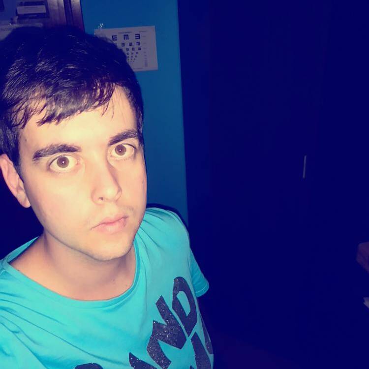Foto de perfil de Adrian