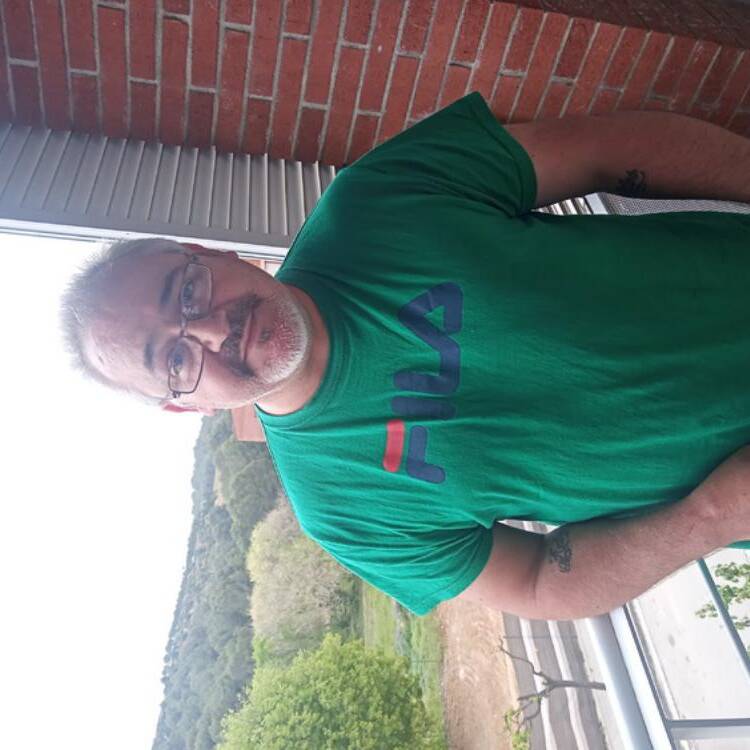 Foto de perfil de Carlos 421