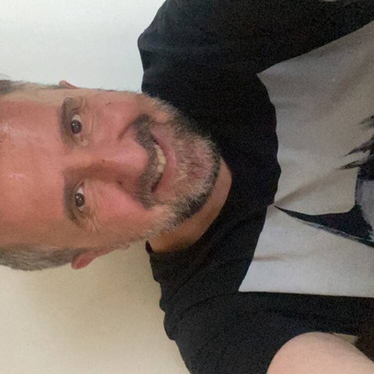 Foto de perfil de Carlos Ponce