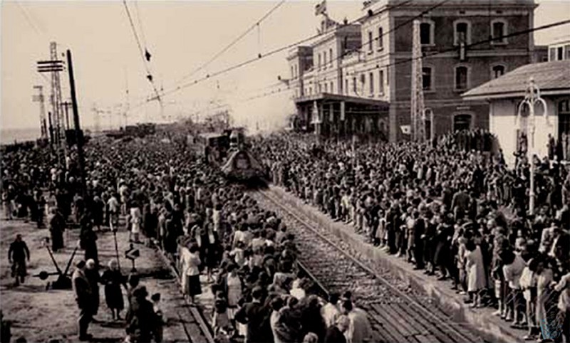 Primer tren de Barcelona